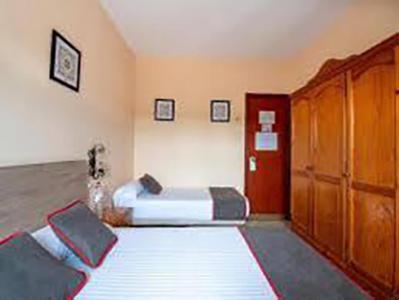 Hostal-Restaurante El Paisano Guadalema de los Quinteros Exteriör bild